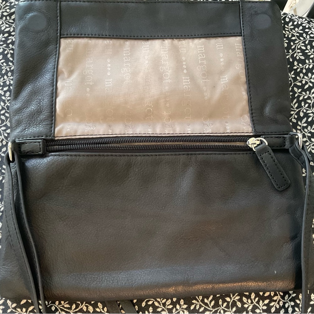 MARGOT PEBBLED LEATHER FOLD OVER BAG MULTIPLE ZIPPERS ADJUST CROSSBODY STRAP - Picture 4 of 12